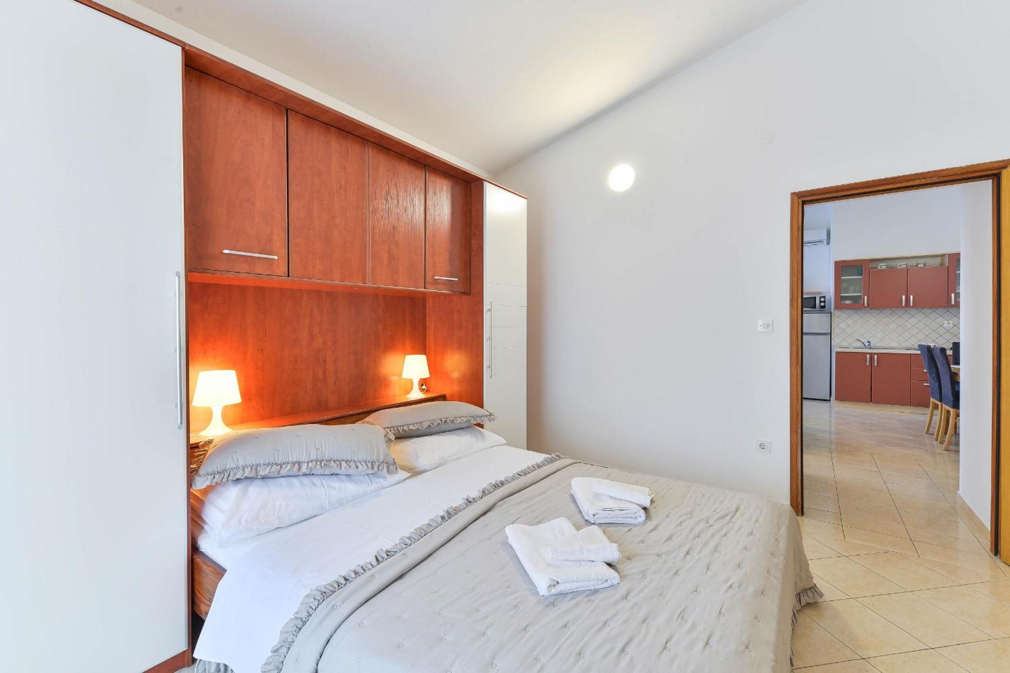 Apartment House Inga วีร์ ภายนอก รูปภาพ