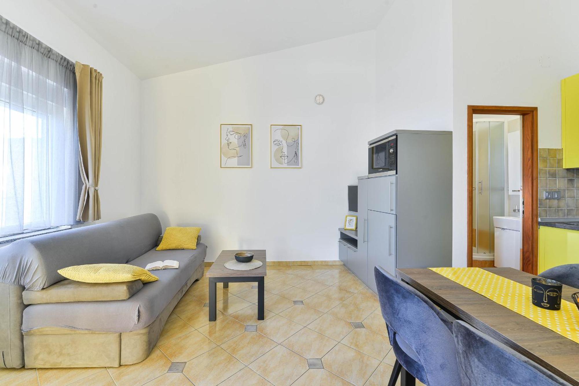 Apartment House Inga วีร์ ภายนอก รูปภาพ
