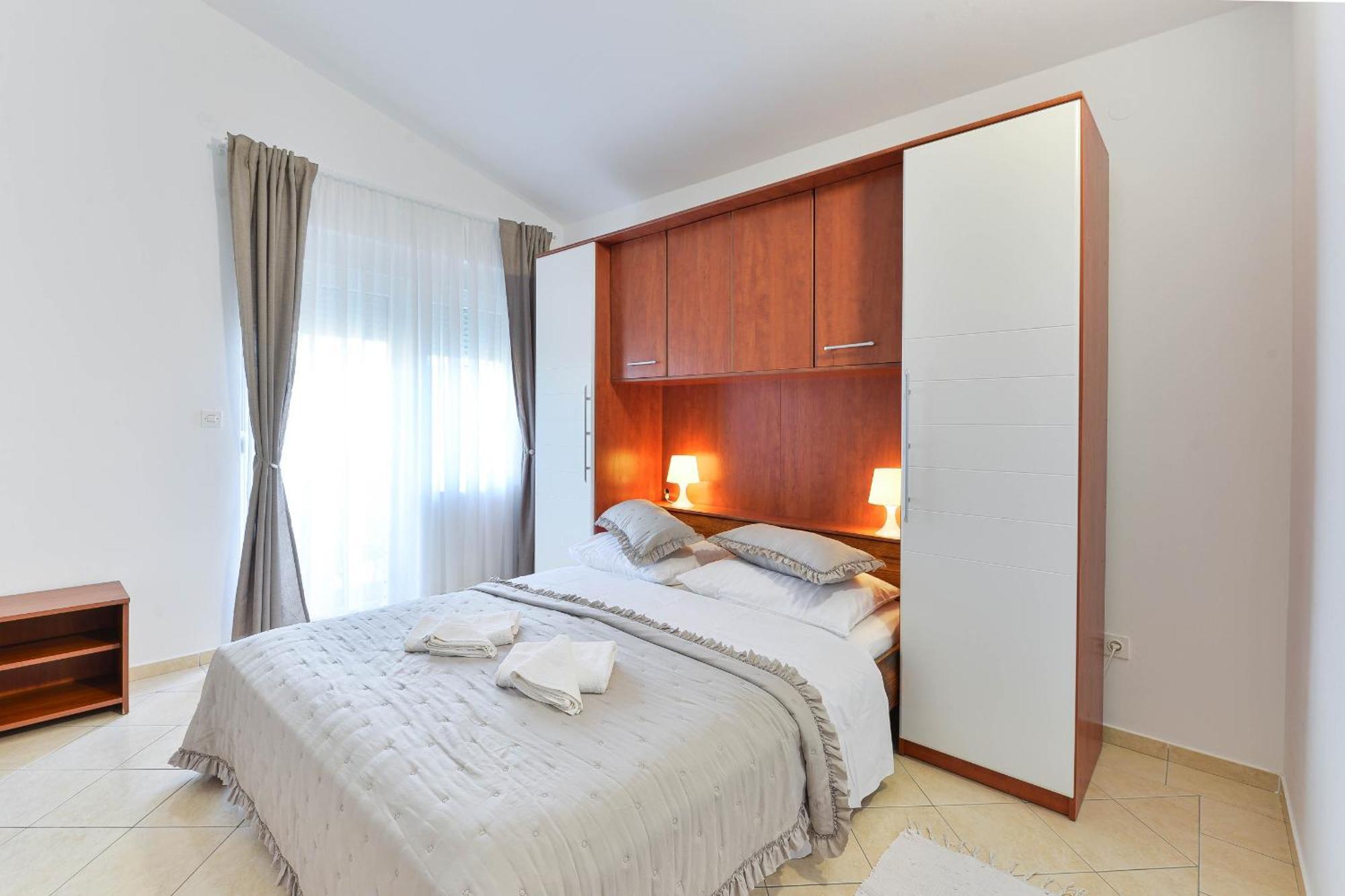 Apartment House Inga วีร์ ภายนอก รูปภาพ