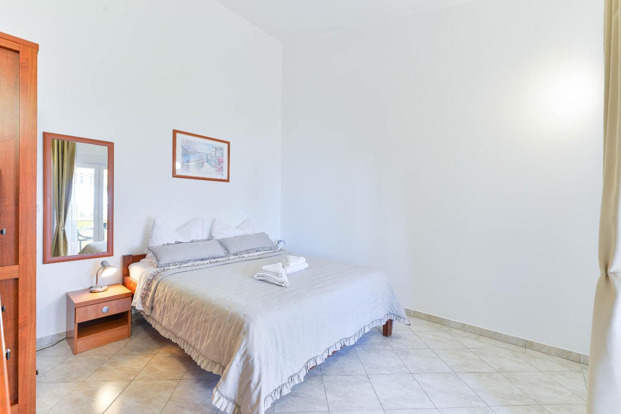 Apartment House Inga วีร์ ภายนอก รูปภาพ