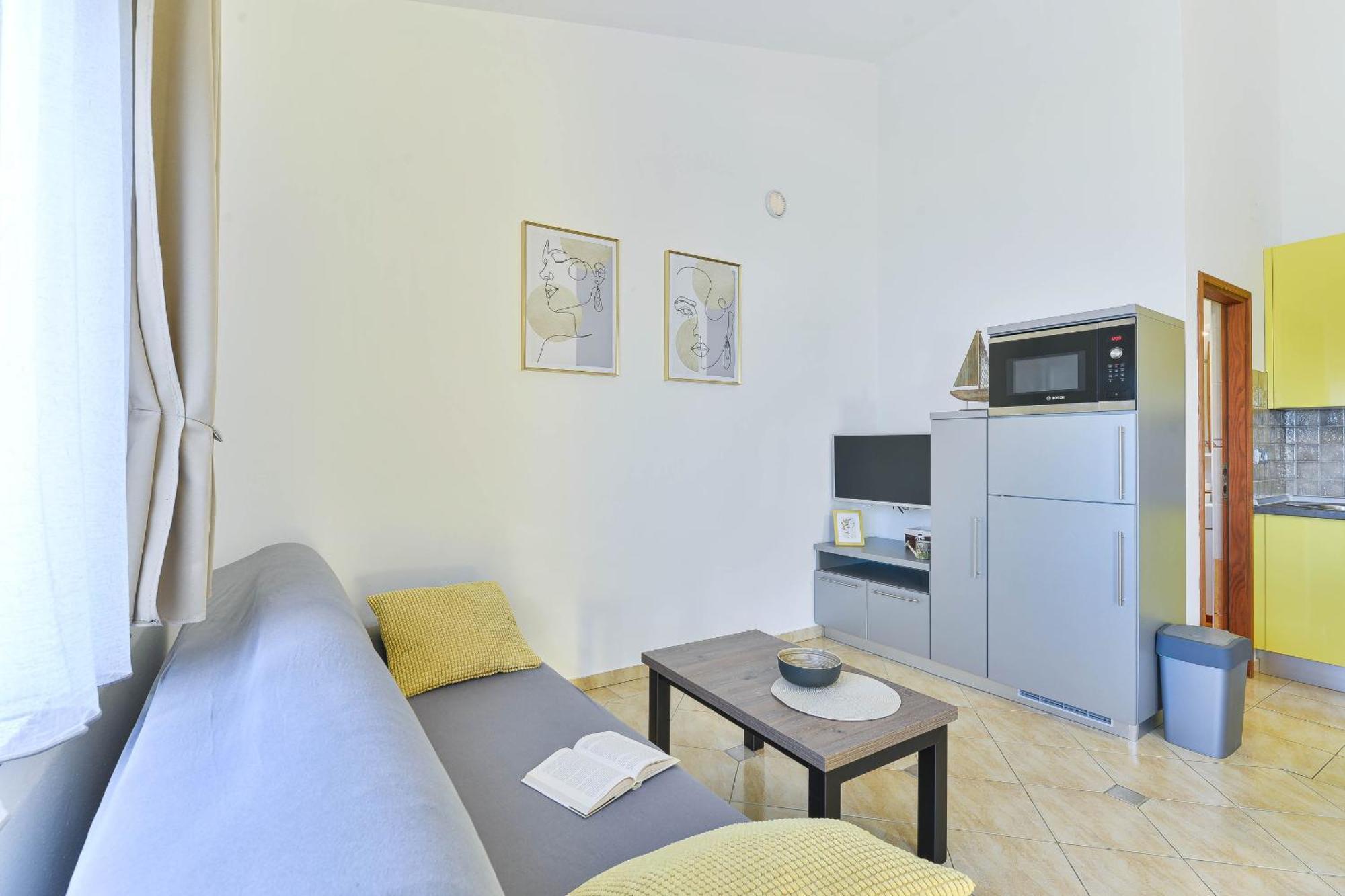 Apartment House Inga วีร์ ภายนอก รูปภาพ